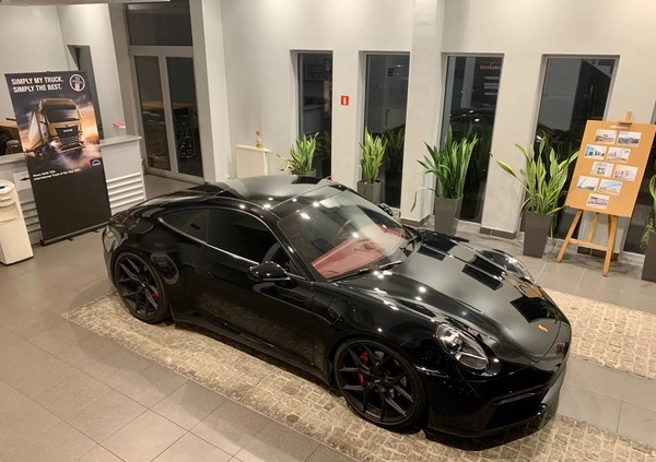 Porsche 911 cena 599000 przebieg: 10000, rok produkcji 2021 z Byczyna małe 596